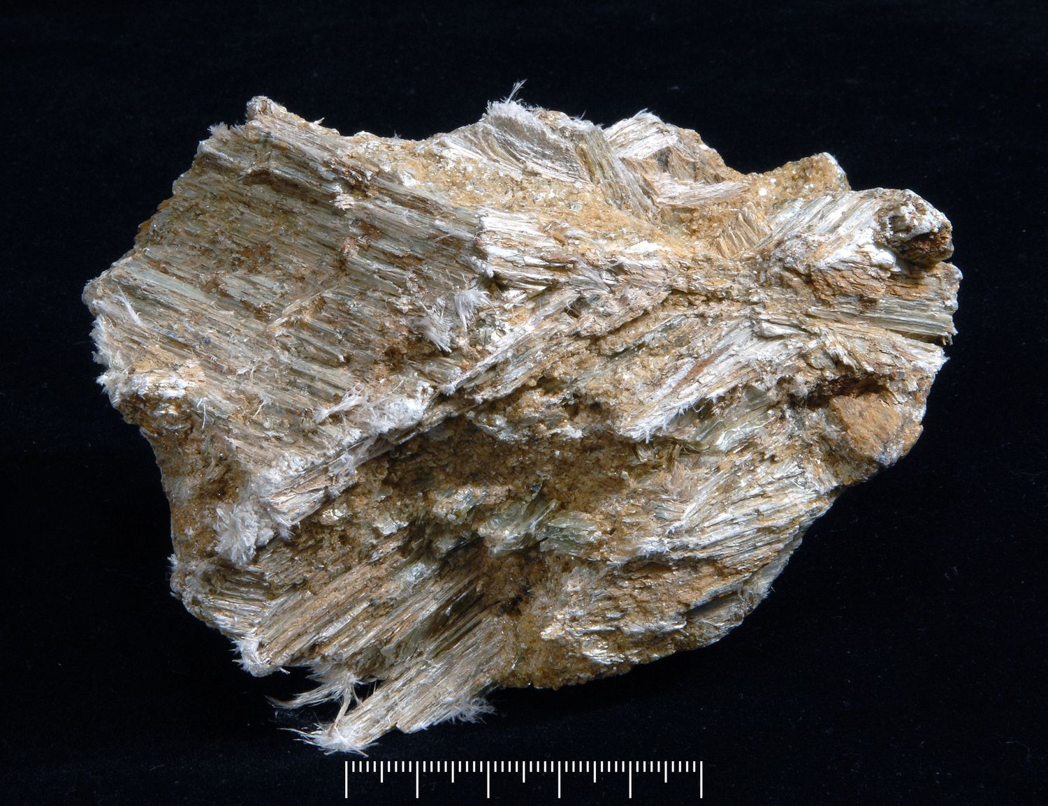 Anthophyllite.jpg